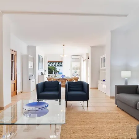 Daire Tangerine By Hellovacations